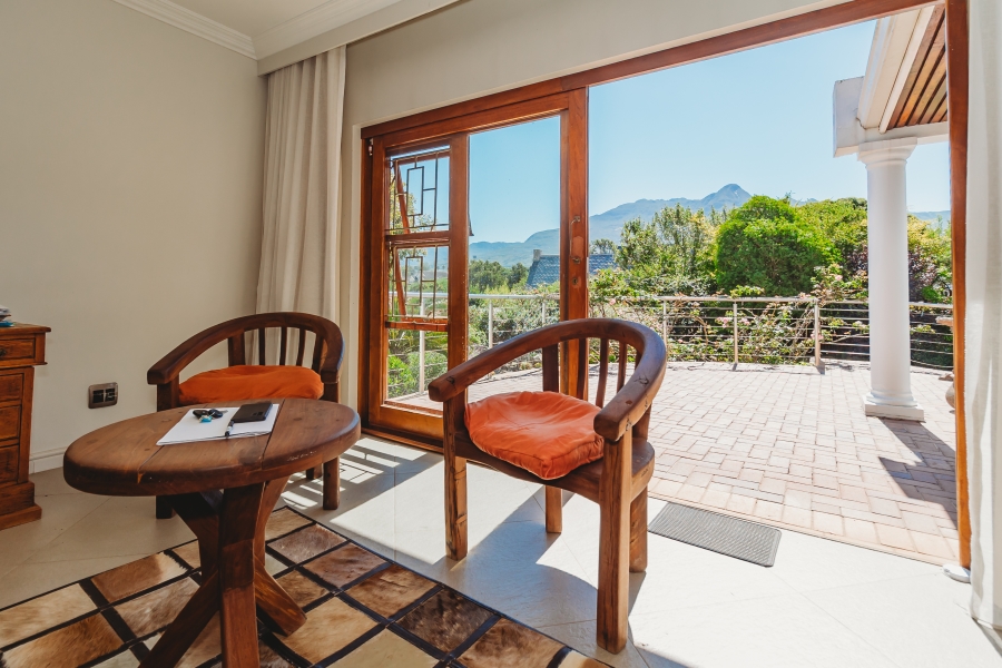 4 Bedroom Property for Sale in Dormehls Drift Western Cape